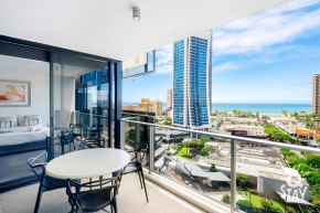Circle on Cavill - 1 Bedroom Plus Study Ocean View, Surfers Paradise!